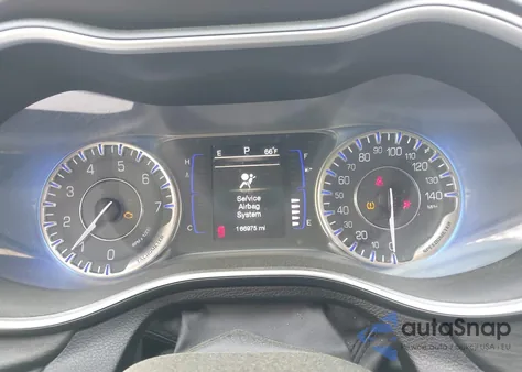 2015 Chrysler 200 Limited из США, поврежденный, VIN 1C3CCCAB5FN570775